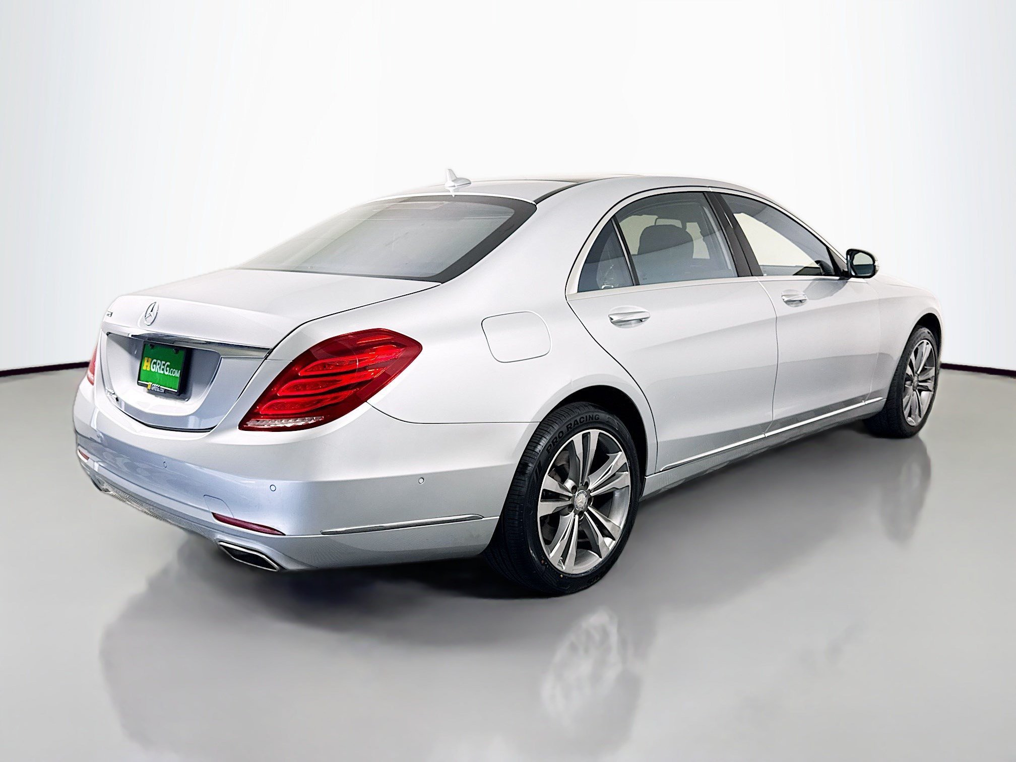 Used 2016 Mercedes-Benz S 550 Sedan image 10