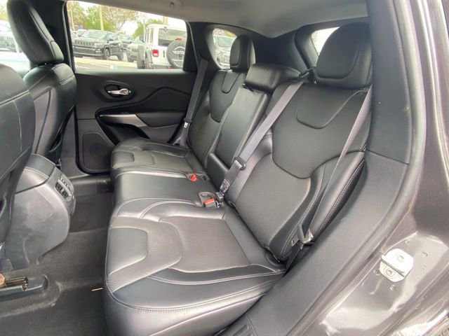 Used 2020 Jeep Cherokee Limited image 23