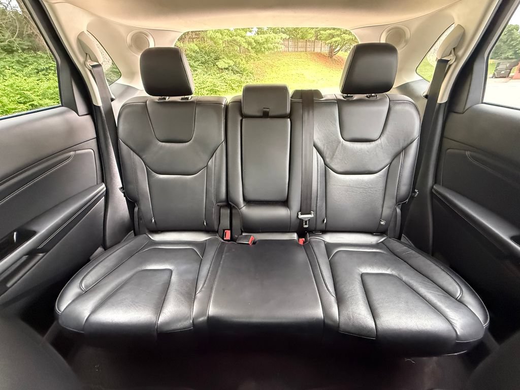 Used 2019 Ford Edge Titanium AWD/4WD image 24