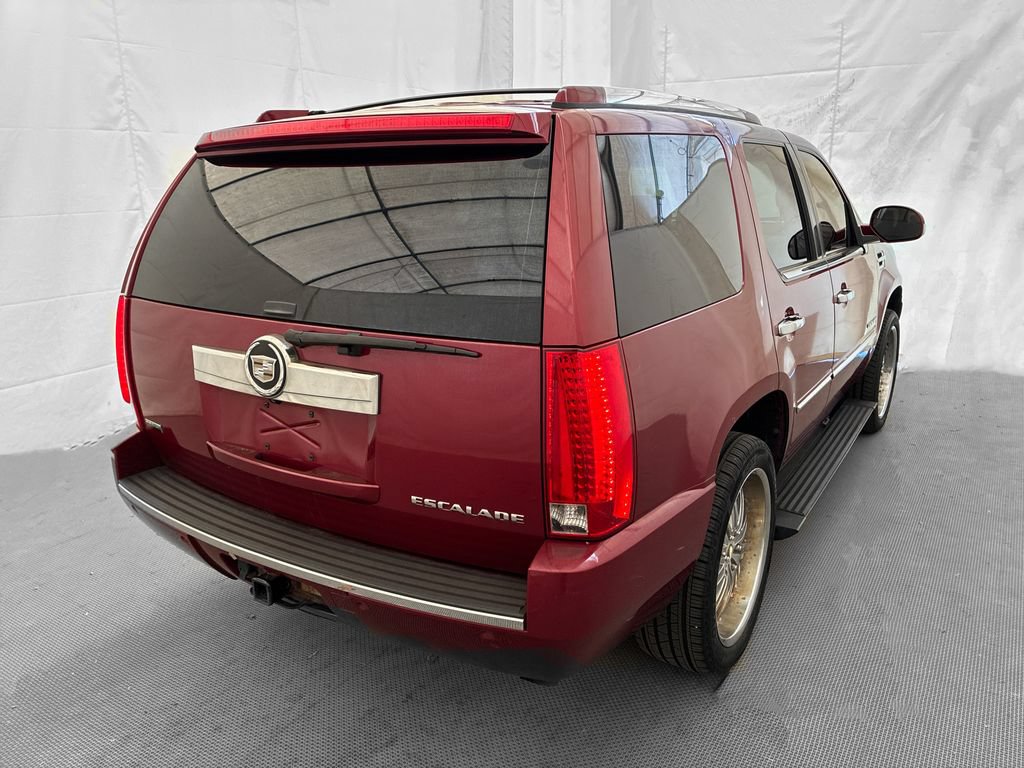 Used 2010 Cadillac Escalade Premium AWD/4WD image 6