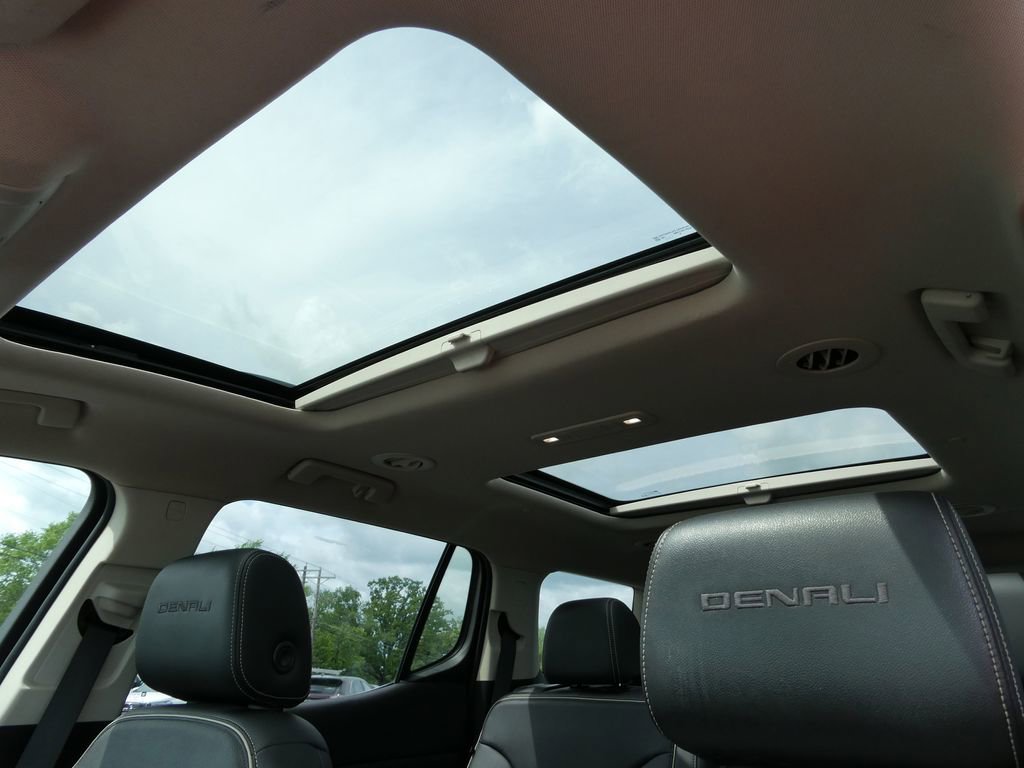 Used 2021 GMC Acadia Denali w/ Denali Technology Package AWD/4WD image 29