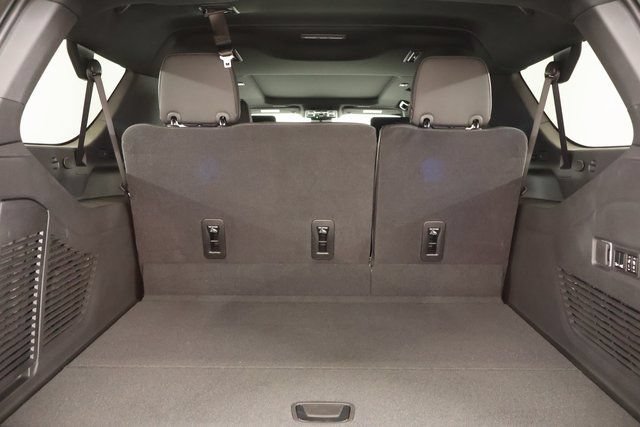 New 2026 Chevrolet Suburban High Country AWD/4WD image 30