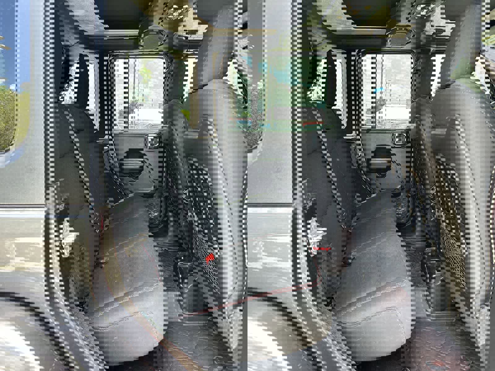 Used 2021 Jeep Wrangler Unlimited Rubicon image 13