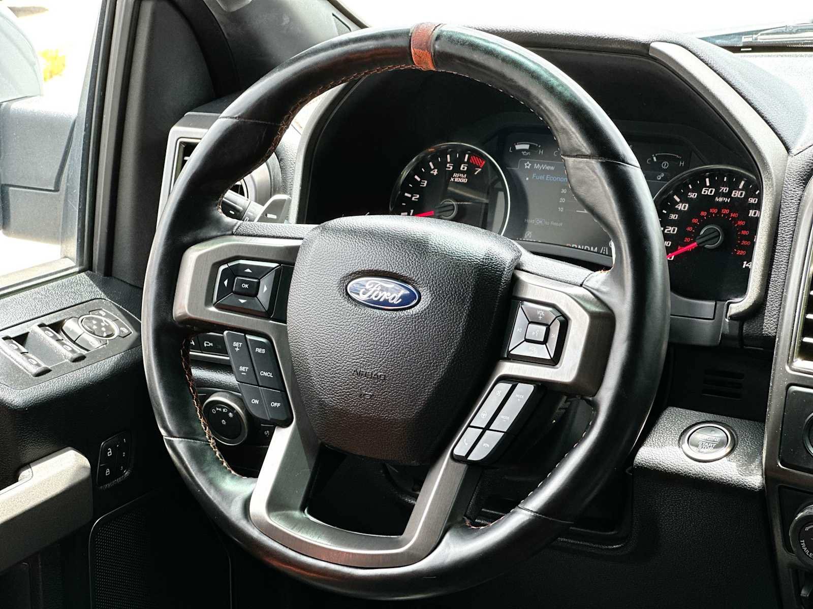 Used 2017 Ford F150 Raptor w/ Equipment Group 802A Luxury AWD/4WD image 27