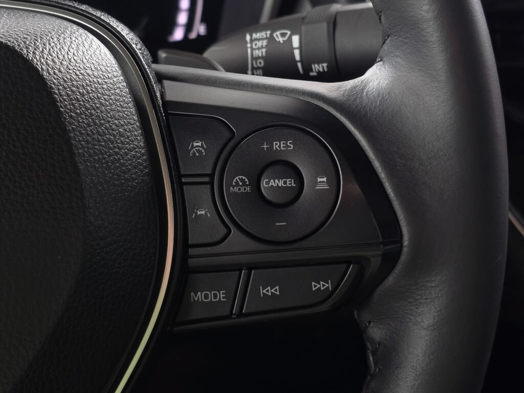 Used 2024 Toyota Corolla XSE FWD image 29