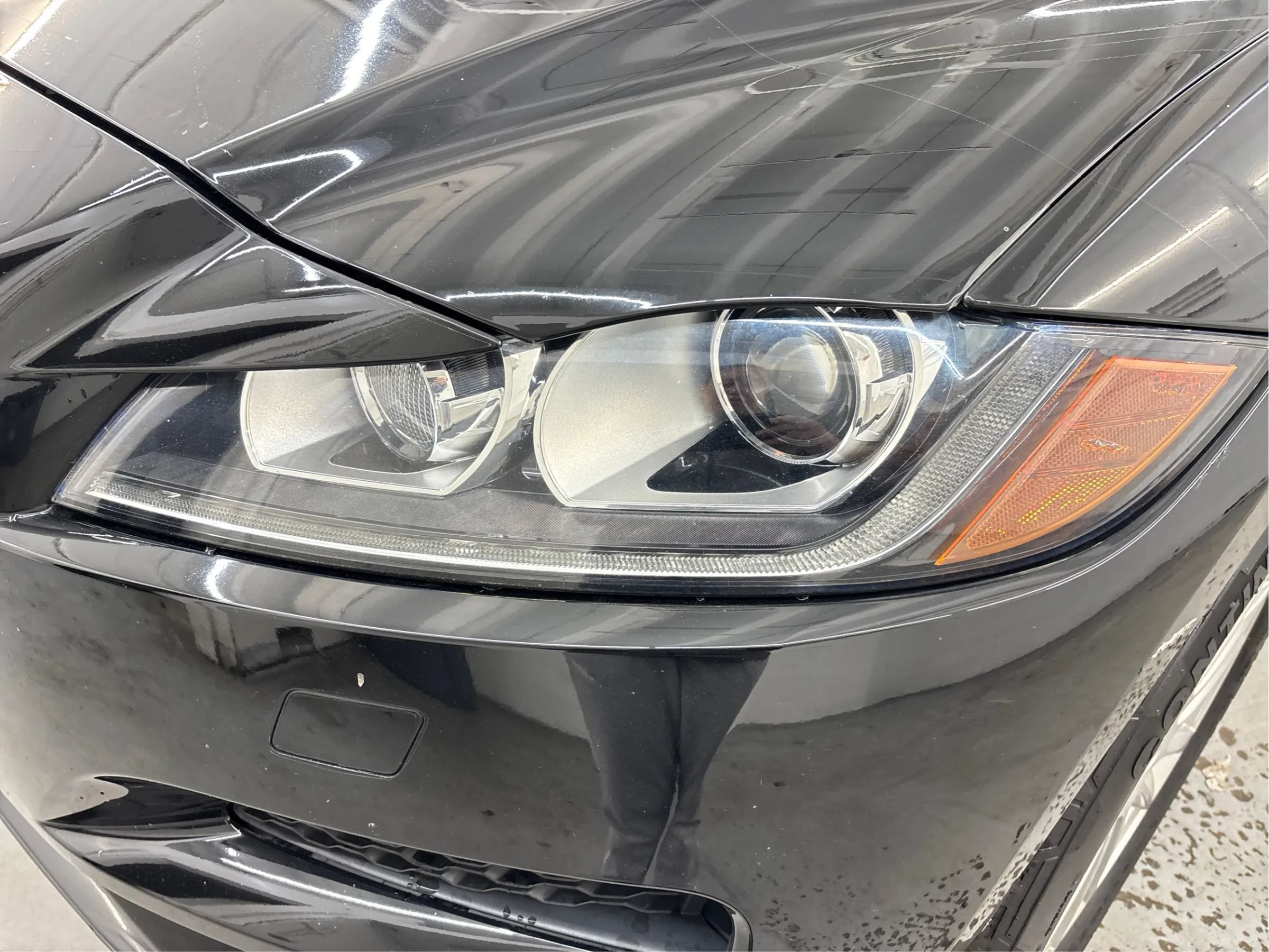 Used 2020 Jaguar F-PACE Prestige AWD/4WD image 32
