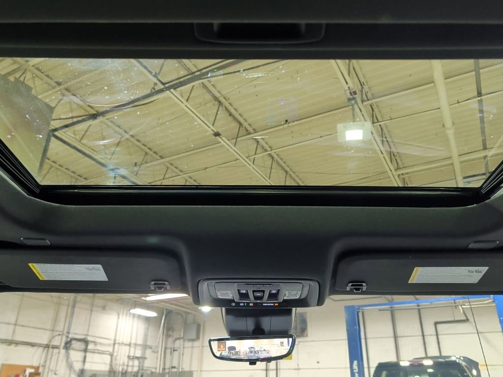 Used 2022 GMC Sierra 1500 AT4 w/ AT4 Premium Package image 17