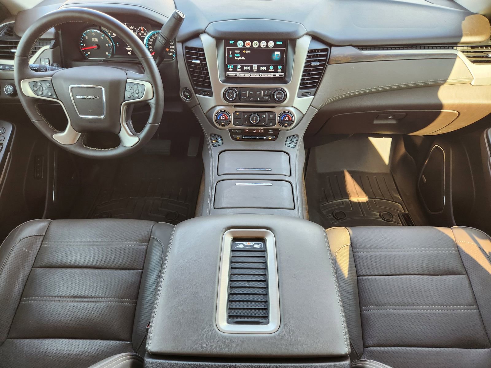 Used 2018 GMC Yukon XL Denali w/ Open Road Package AWD/4WD image 29