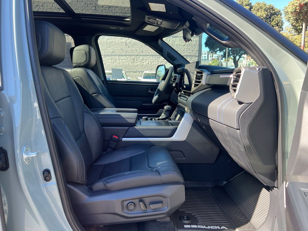 Used 2026 Toyota Sequoia Platinum w/ TRD Off-Road Package AWD/4WD image 25