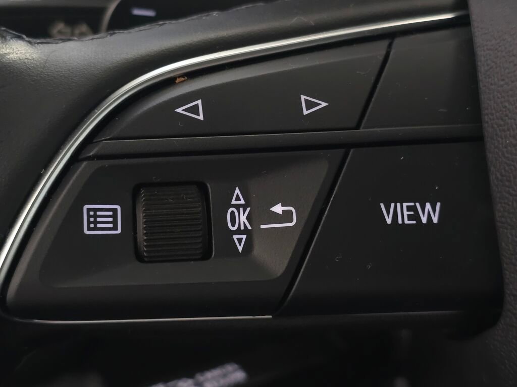 Used 2022 Audi Q5 2.0T Premium w/ Convenience Package image 44