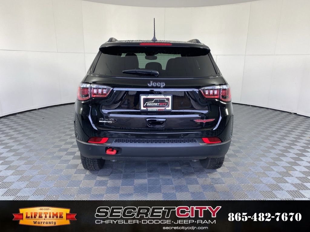 New 2026 Jeep Compass Trailhawk image 6