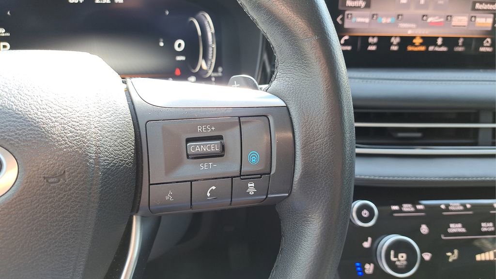 Used 2023 INFINITI QX60 Luxe w/ Vision Package image 26