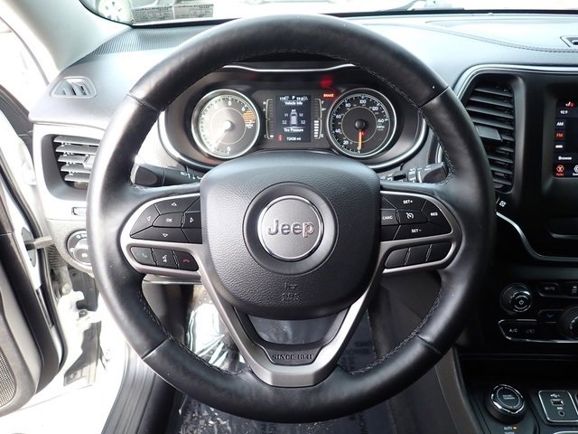 Used 2019 Jeep Cherokee Latitude Plus w/ Cold Weather Group image 24