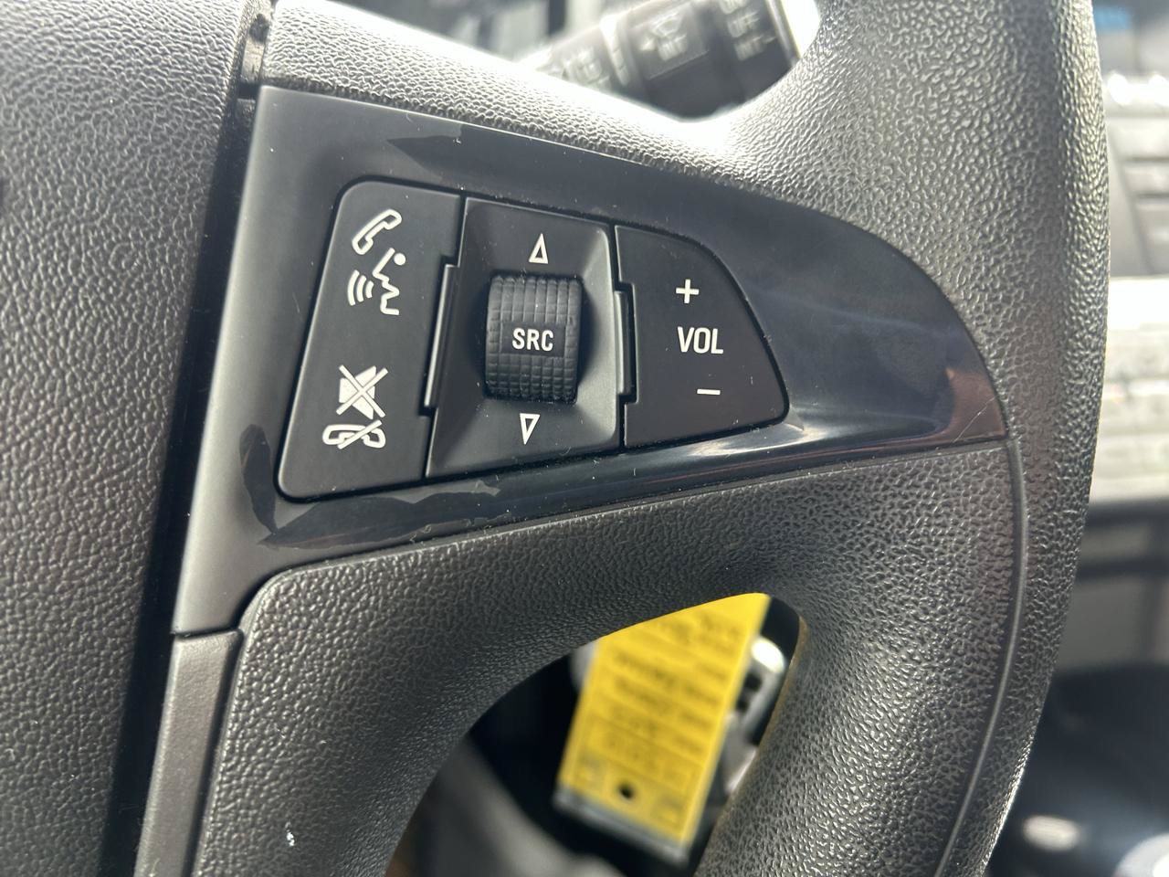 Used 2015 Chevrolet Equinox LS AWD/4WD image 18