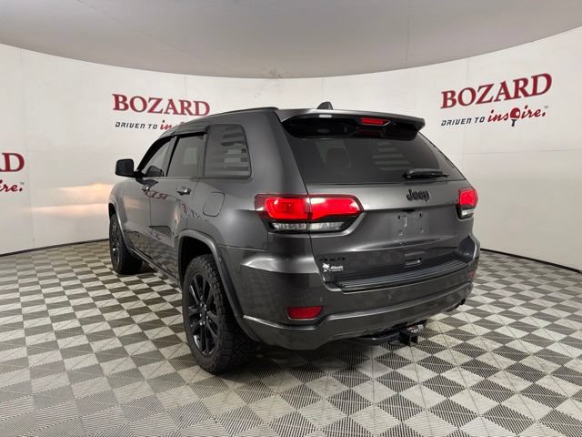 Used 2018 Jeep Grand Cherokee Altitude AWD/4WD image 6