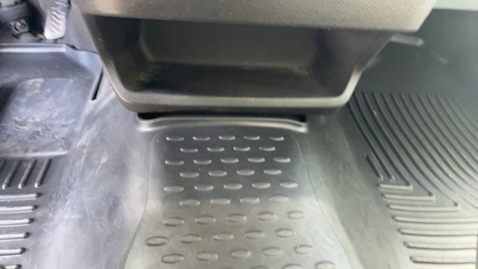 Used 2017 Ford Transit 350 XLT RWD image 15