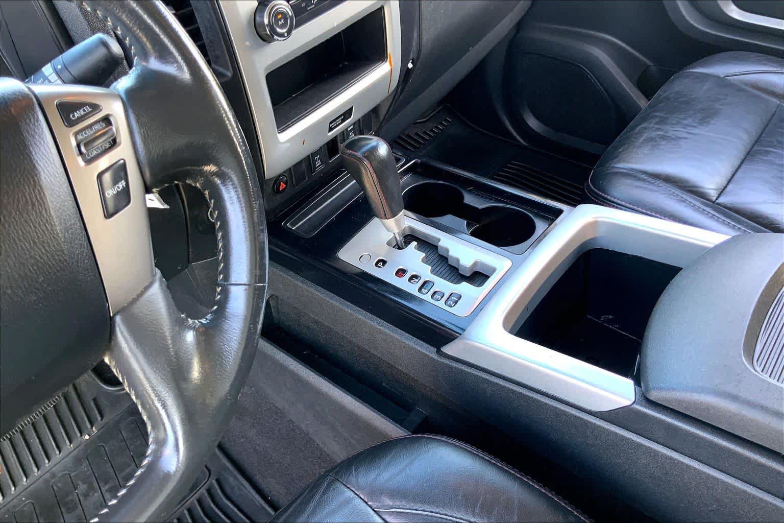 Used 2015 Nissan Titan PRO-4X AWD/4WD image 16