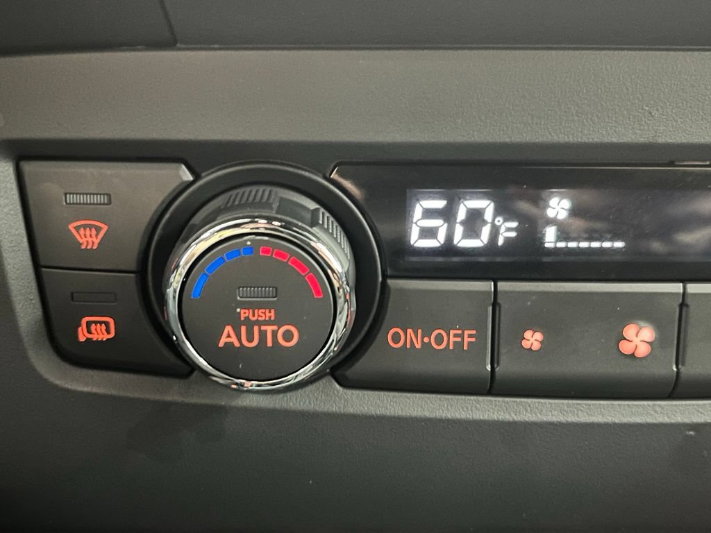 Used 2023 Nissan Frontier PRO-4X w/ Pro Convenience Package AWD/4WD image 6