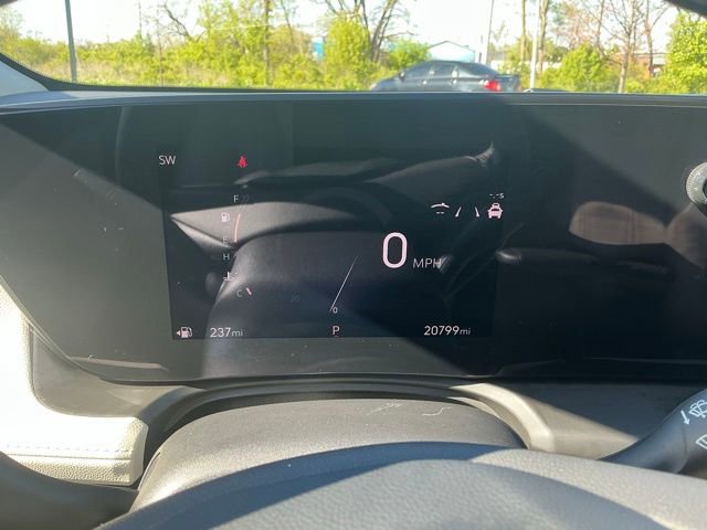 Used 2024 Buick Encore GX Avenir w/ Avenir Technology Package FWD image 25