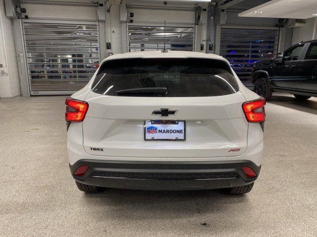 Used 2024 Chevrolet Trax RS w/ Driver Confidence Package image 6