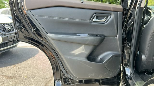 Certified 2023 Nissan Rogue SL w/ SL Premium Package AWD/4WD image 21