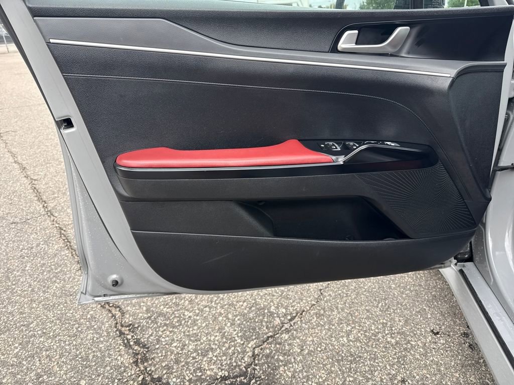 Used 2023 Kia K5 GT-Line image 11