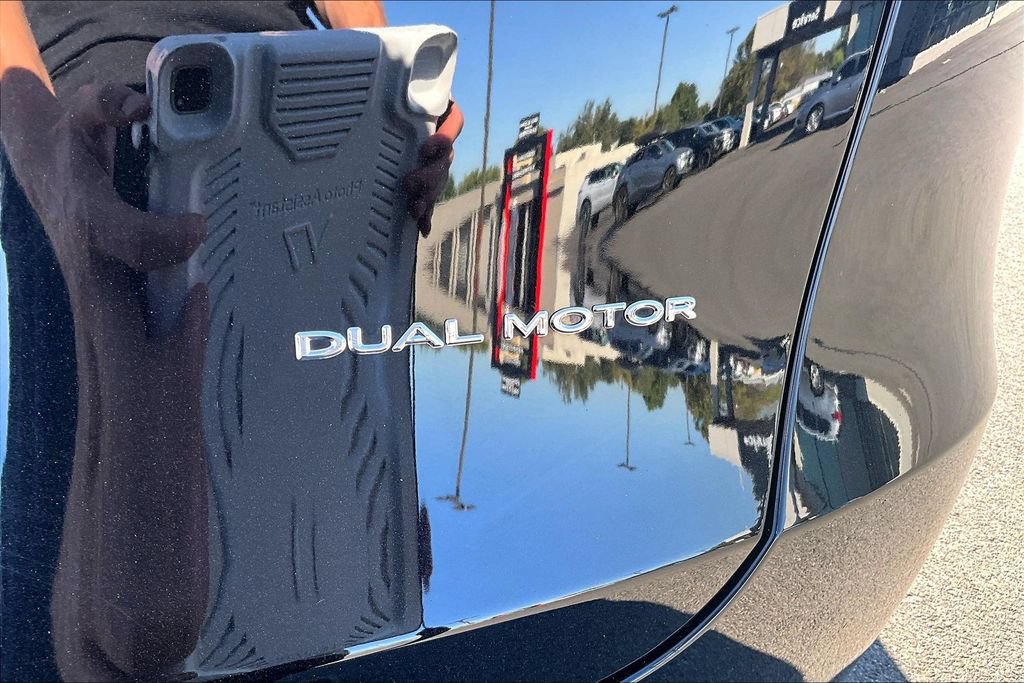 Used 2021 Tesla Model Y Long Range AWD/4WD image 8