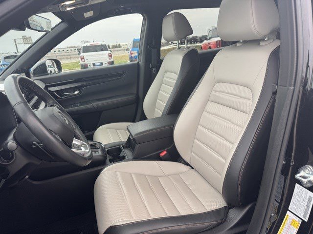 Used 2025 Honda CR-V Sport Touring image 13