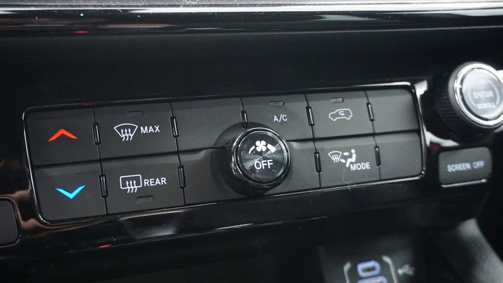 New 2026 Jeep Compass Latitude AWD/4WD image 41