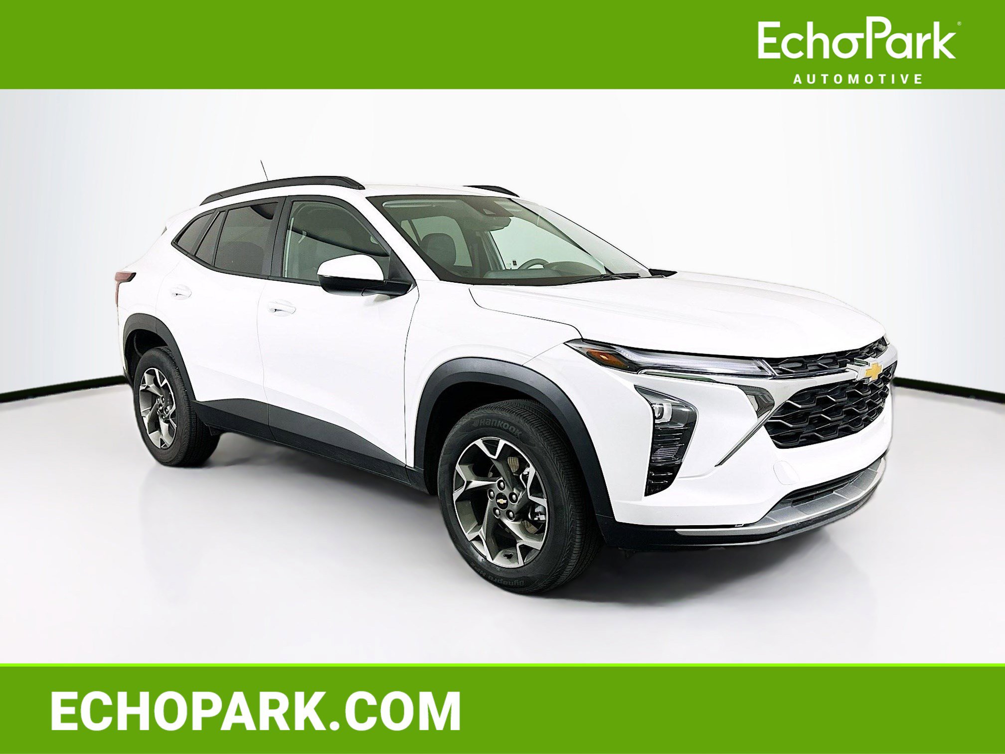 Used 2025 Chevrolet Trax LT