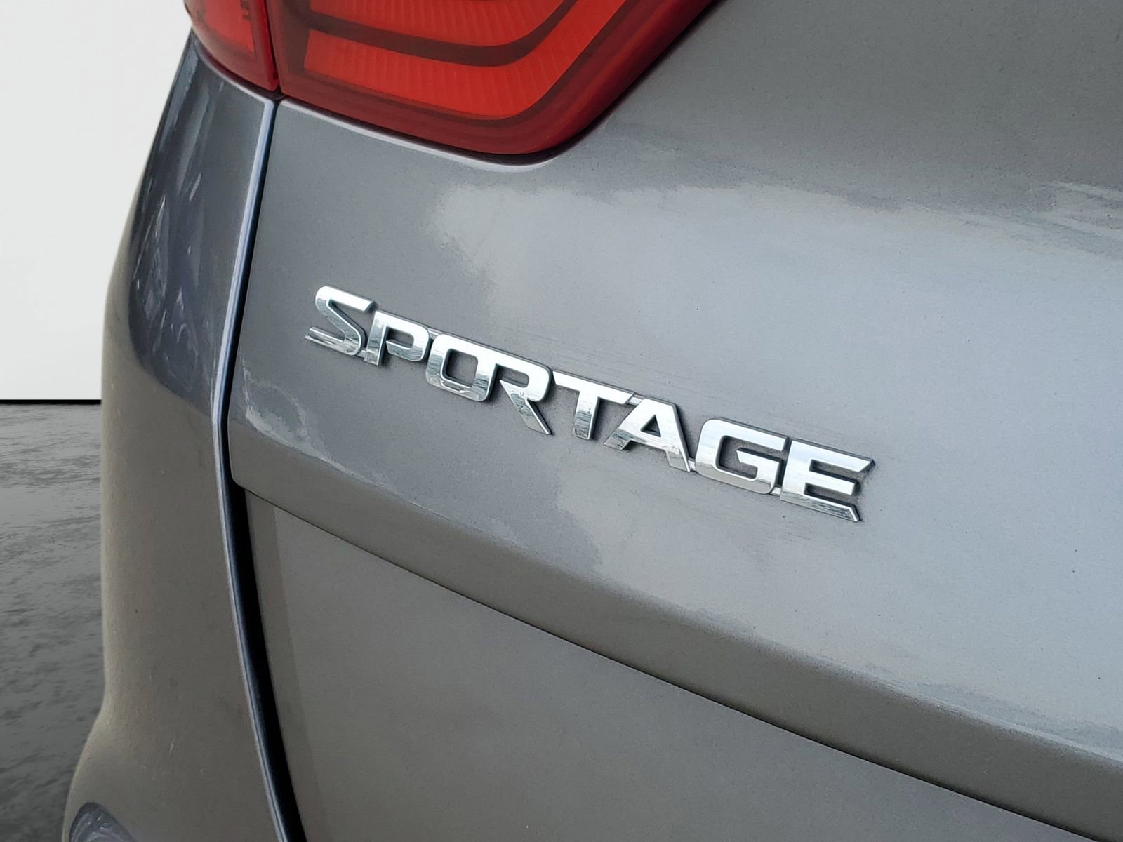 Used 2017 Kia Sportage SX image 8