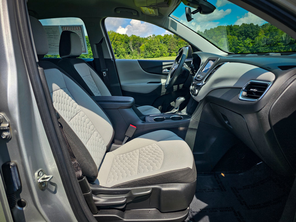 Used 2020 Chevrolet Equinox LS FWD image 35