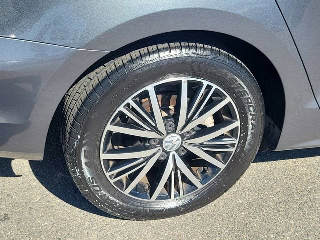 Used 2018 Volkswagen Jetta Wolfsburg Edition image 27