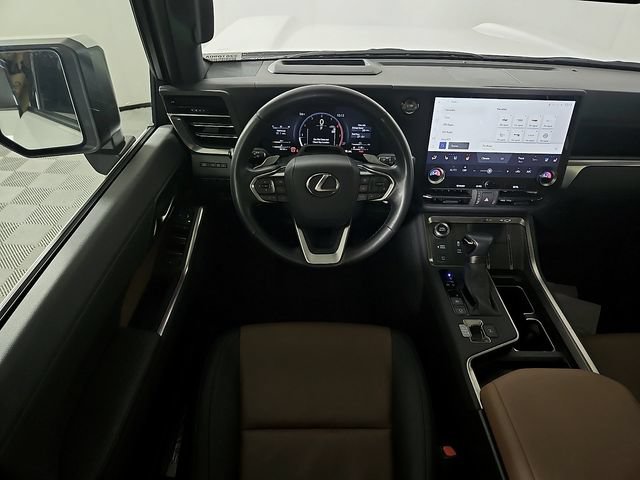 New 2025 Lexus GX 550 AWD/4WD image 12
