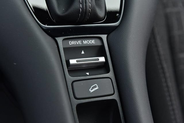 New 2027 Honda HR-V LX image 17