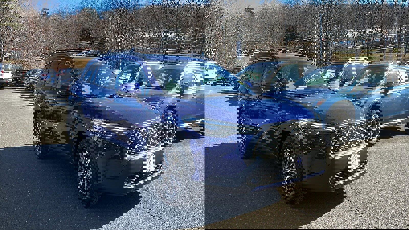 Used 2023 Toyota Corolla Cross XLE w/ Convenience Package image 2