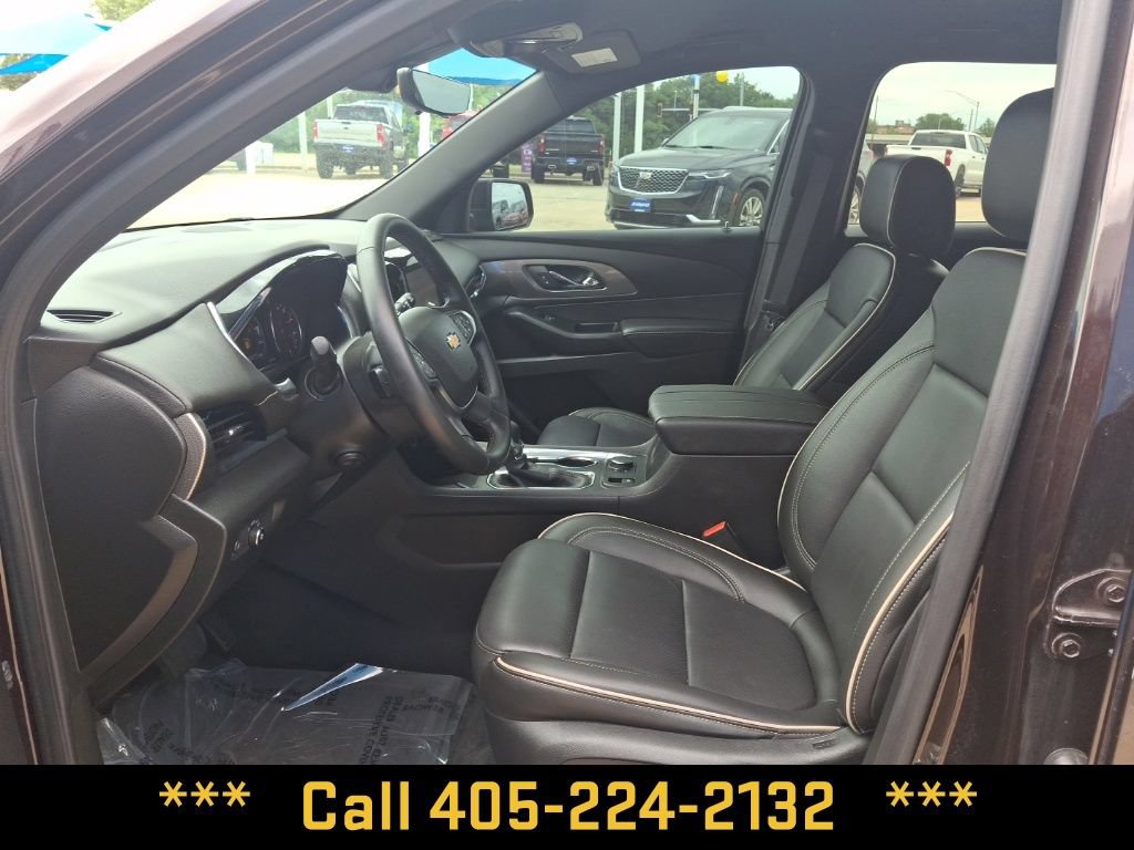 Used 2023 Chevrolet Traverse Premier AWD/4WD image 24