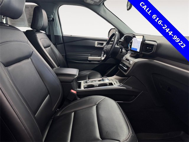 Used 2023 Ford Explorer XLT w/ Equipment Group 202A image 21
