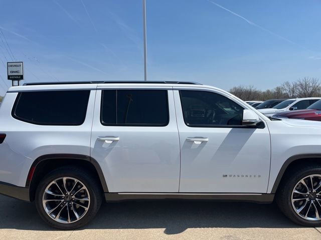 Used 2022 Jeep Wagoneer Series III w/ Premium Group I image 4