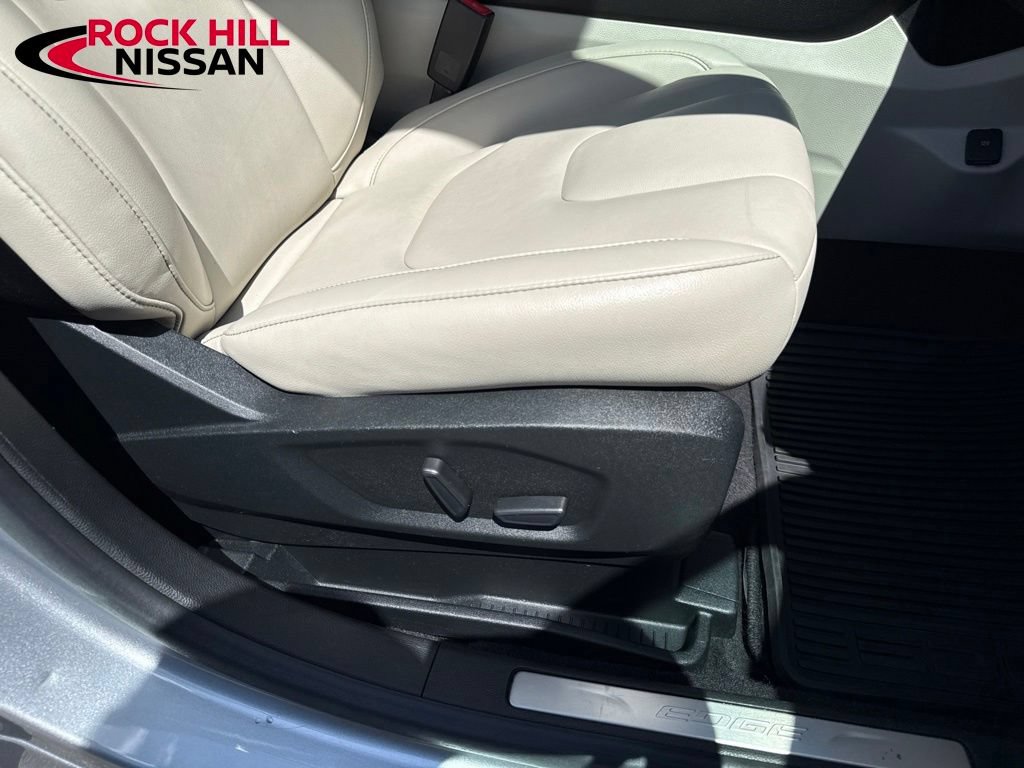 Used 2022 Ford Edge Titanium AWD/4WD image 37