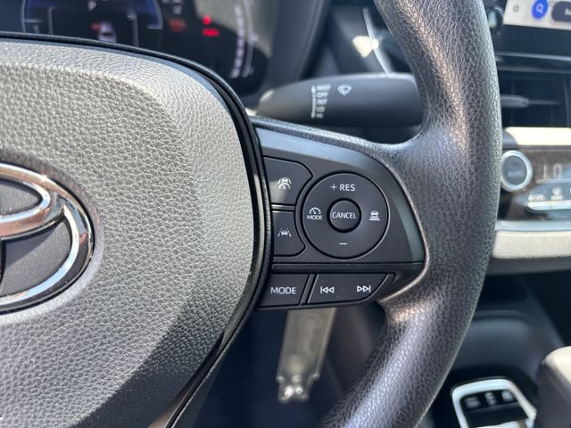 Used 2026 Toyota Corolla LE FWD image 17