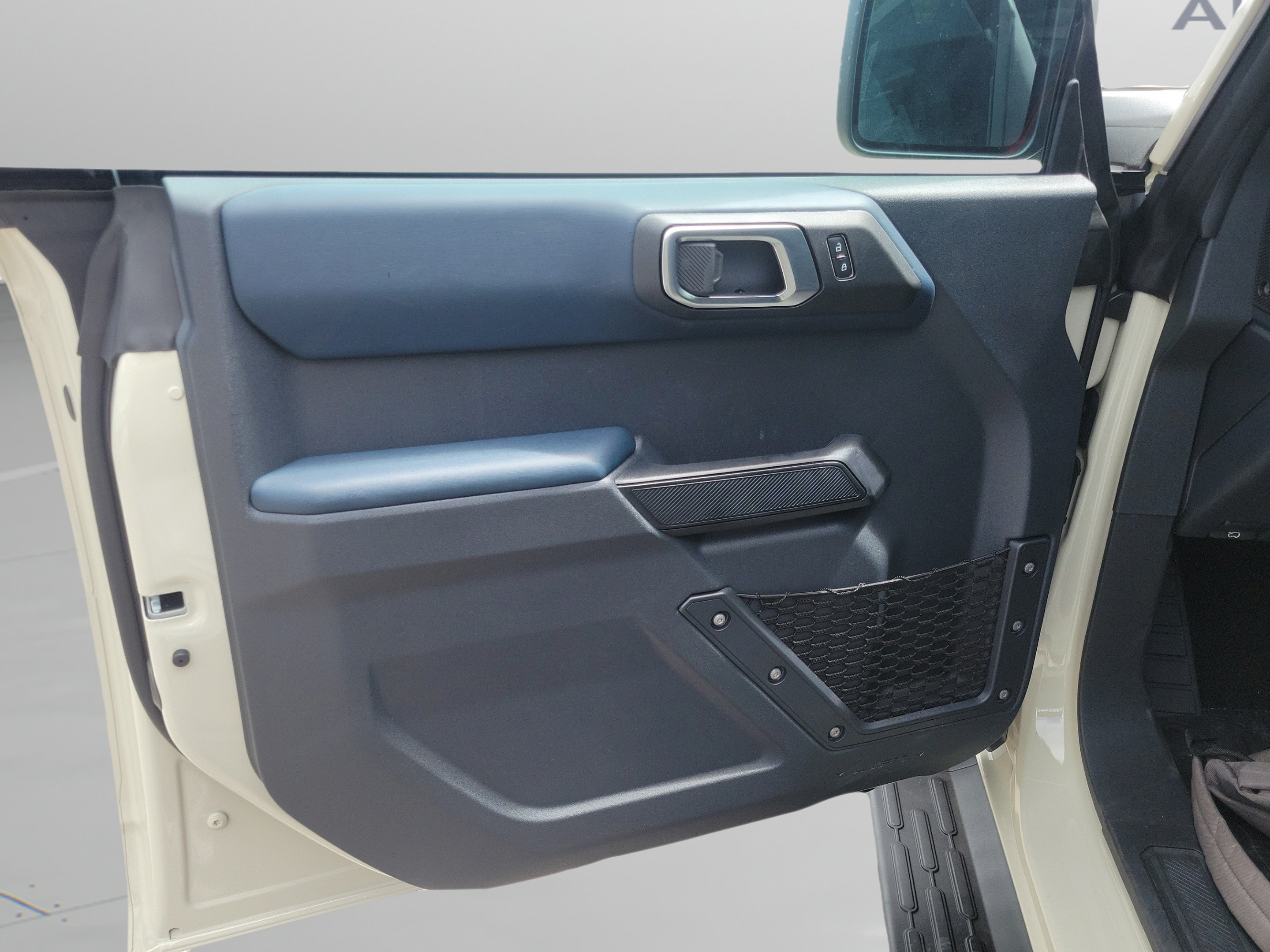 New 2026 Ford Bronco Heritage Edition AWD/4WD image 14
