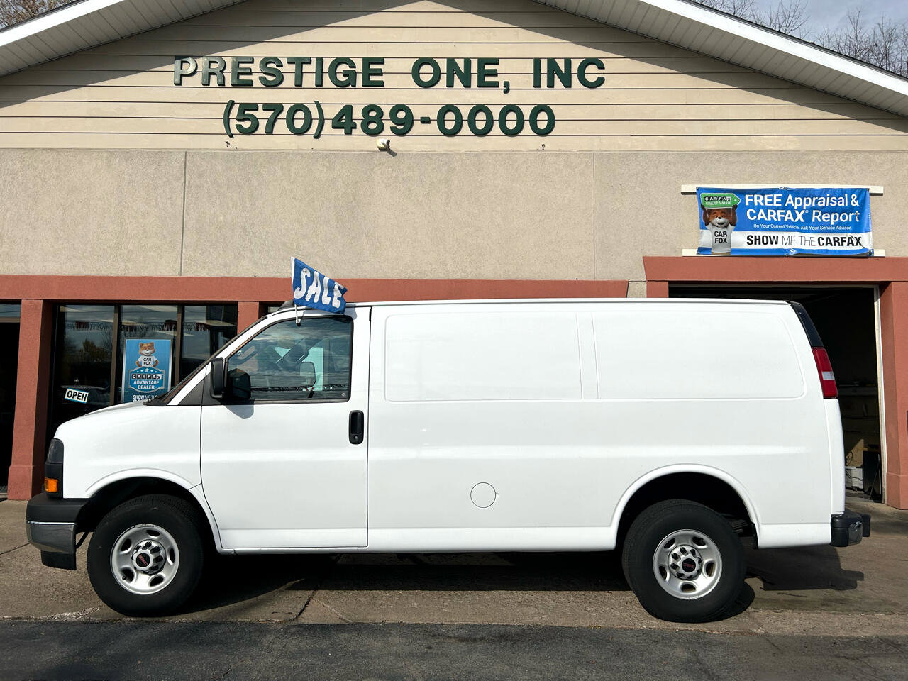 Used 2022 GMC Savana 2500 G2500 Cargo w/ Driver Convenience Package image 3