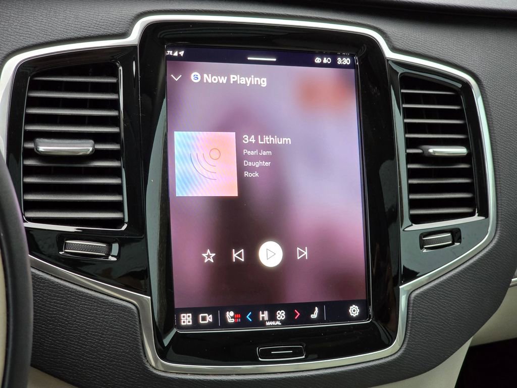 Used 2023 Volvo XC90 B6 Plus w/ Protection Package Premier image 41