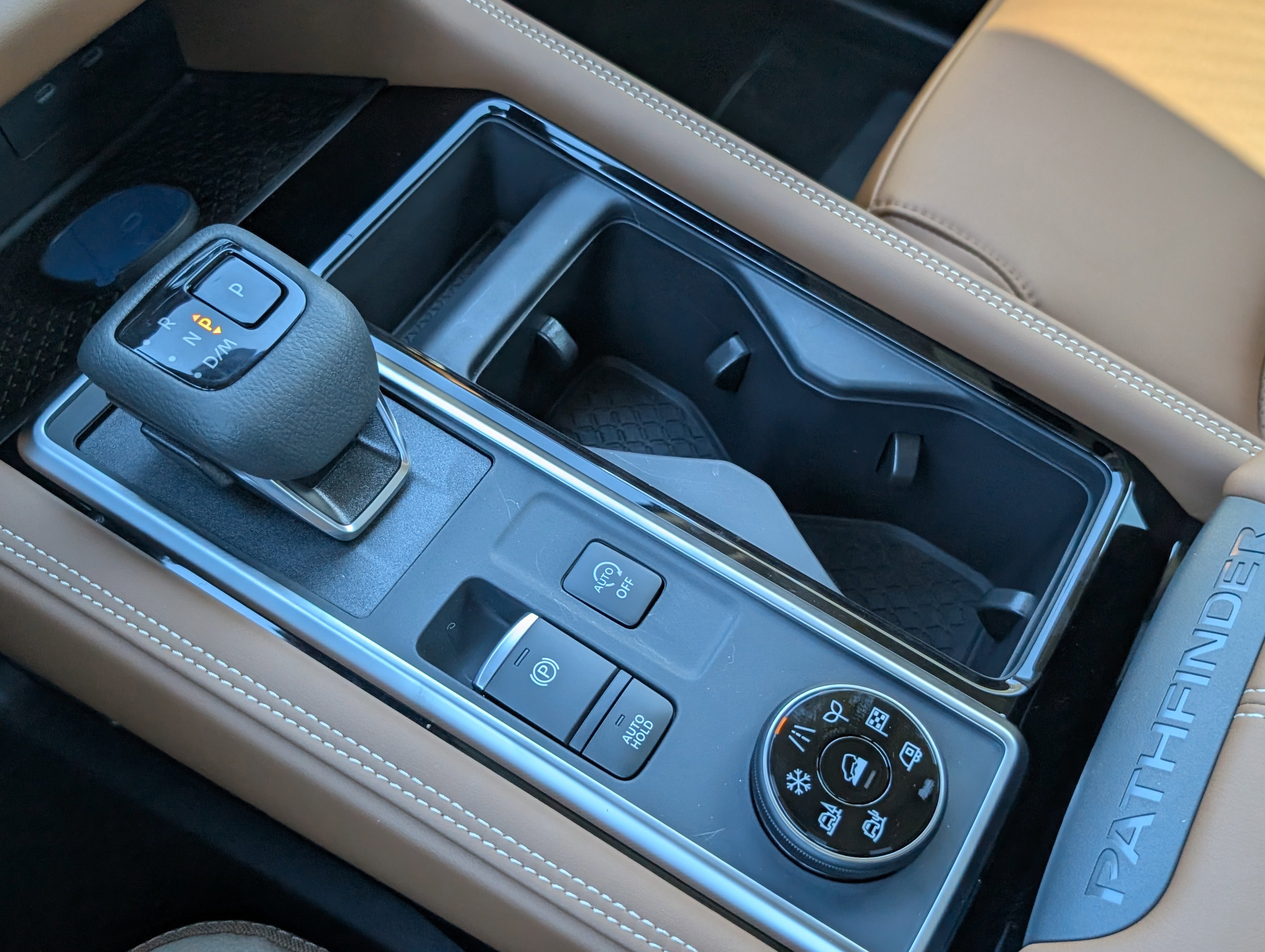 New 2026 Nissan Pathfinder Platinum image 19