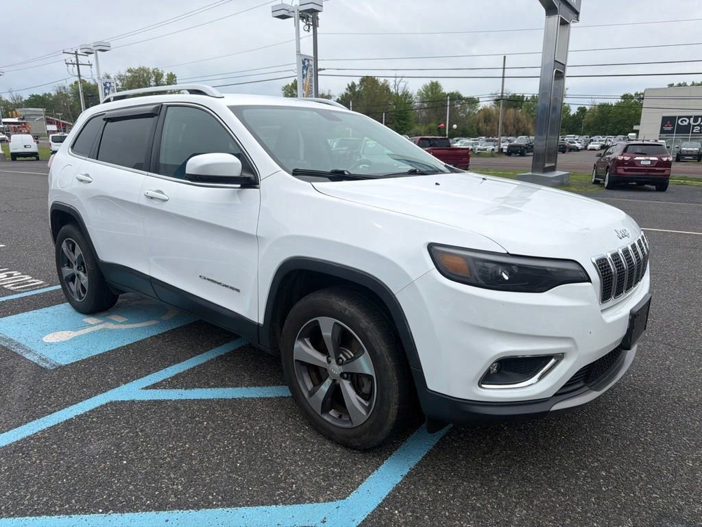 Used 2019 Jeep Cherokee Limited AWD/4WD image 4