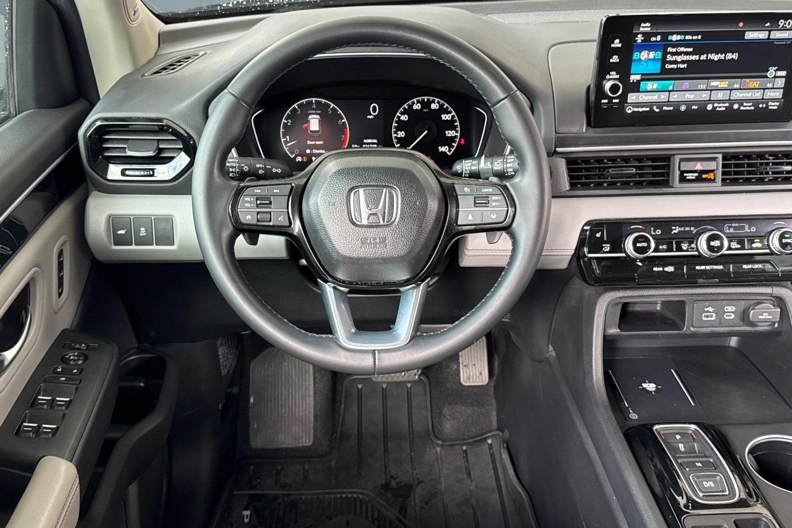 Certified 2025 Honda Pilot Touring image 29