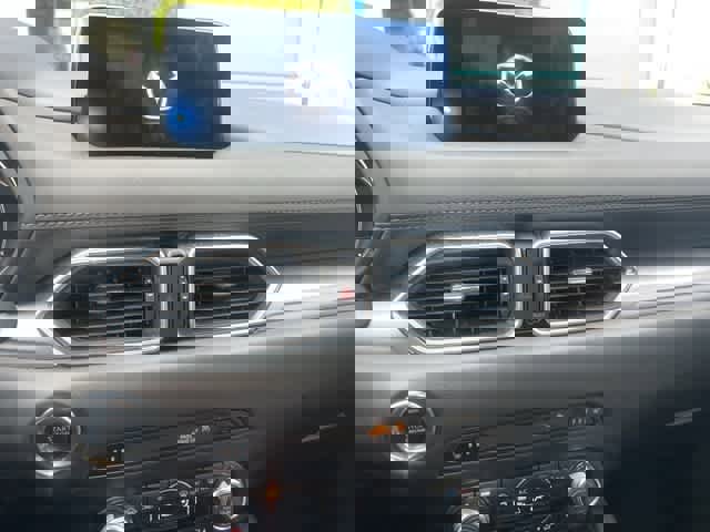 Used 2018 MAZDA CX-5 Touring image 16