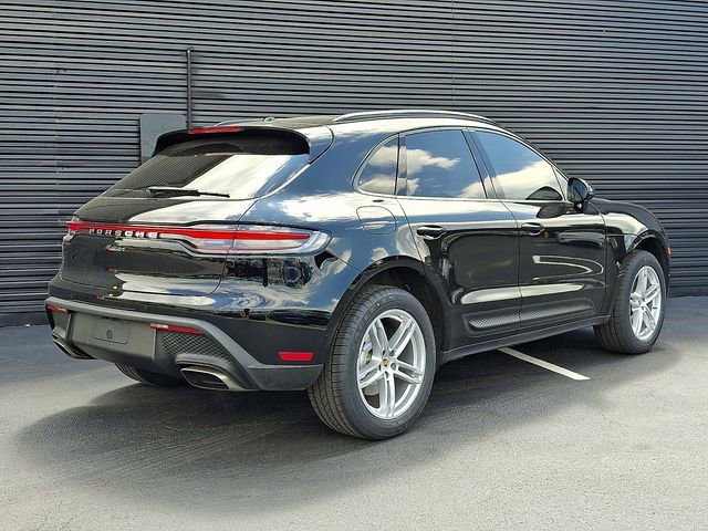 Certified 2023 Porsche Macan Turbo AWD/4WD image 7
