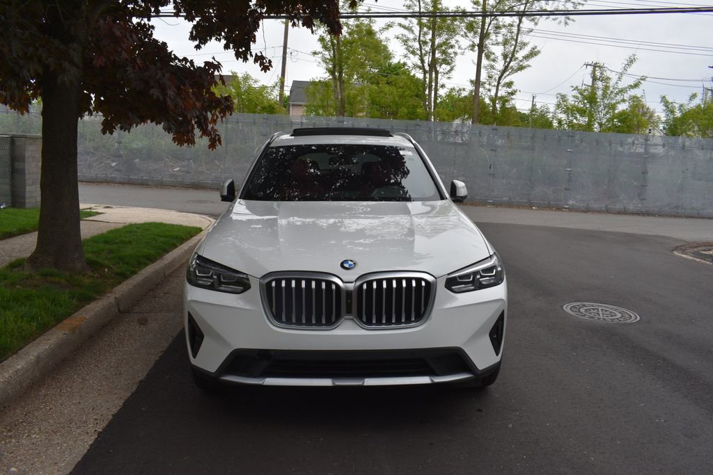 Used 2024 BMW X3 sDrive30i RWD image 2